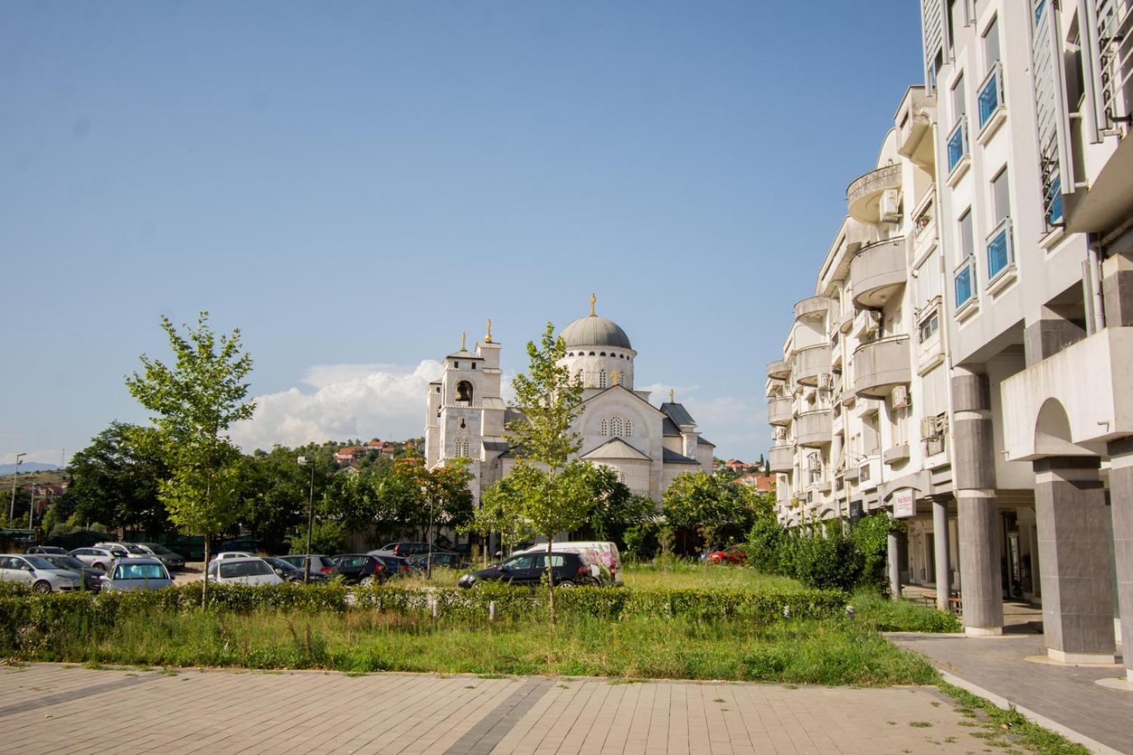 Maxim Compass Apartment Podgorica Buitenkant foto