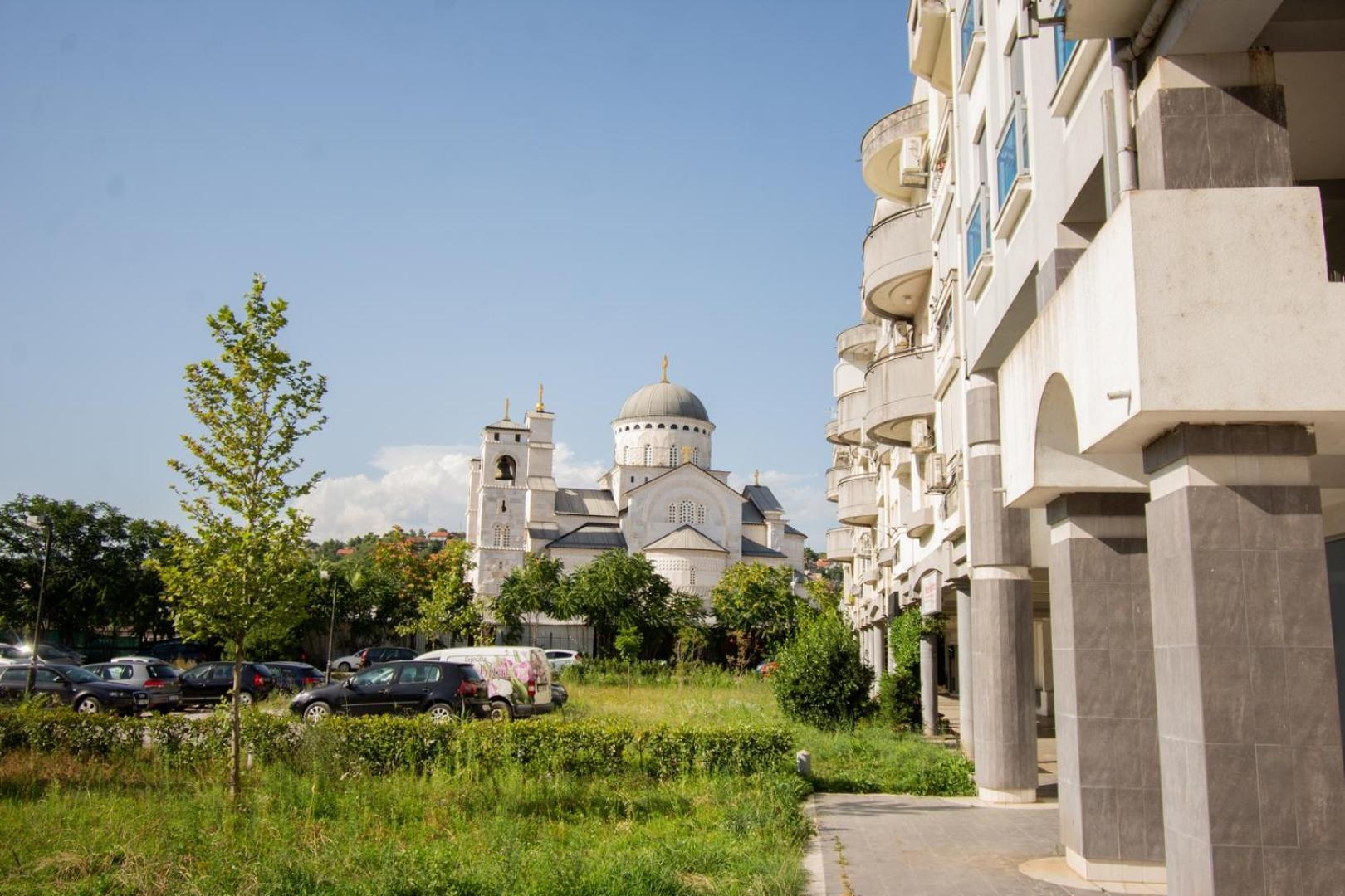 Maxim Compass Apartment Podgorica Buitenkant foto
